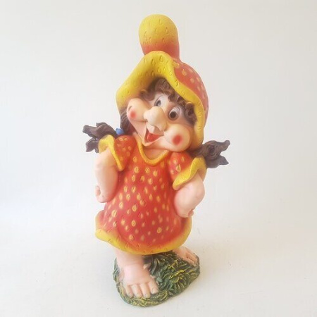 Садовая фигура Гном девочка Клубничка 2 (АгроФор)